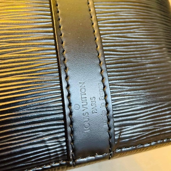 LV Pétit Noé Épi leather bag - Picture 12 of 16